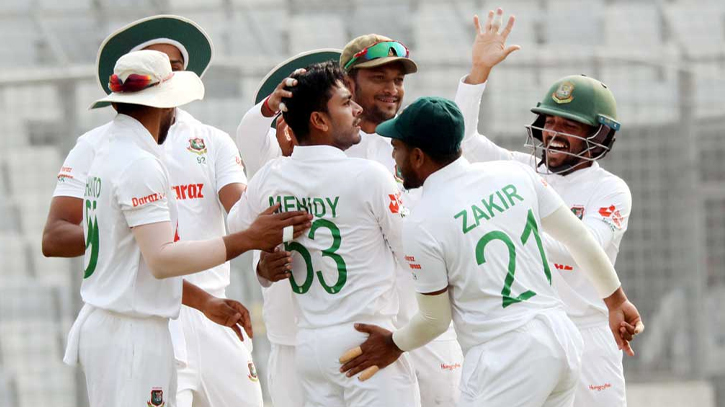 আজ পাকিস্তানের উদ্দেশে দেশ ছাড়ছে বাংলাদেশ দল আজ পাকিস্তানের উদ্দেশে দেশ ছাড়ছে বাংলাদেশ দল