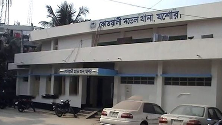 যশোরে ছুরিকাঘাতে যুবক খুন যশোরে ছুরিকাঘাতে যুবক খুন