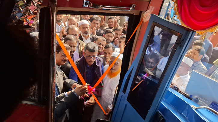 চবিতে চালু হলো দ্রুতযান স্পেশাল বাস সার্ভিস চবিতে চালু হলো দ্রুতযান স্পেশাল বাস সার্ভিস