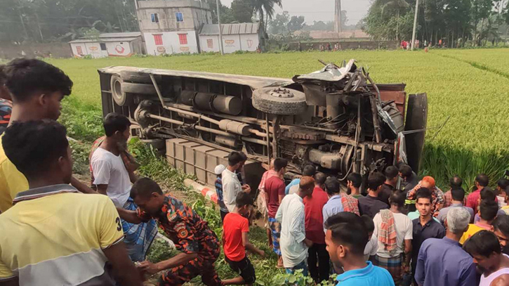 ময়মনসিংহে দুই বাসের সংঘর্ষে নিহত ২