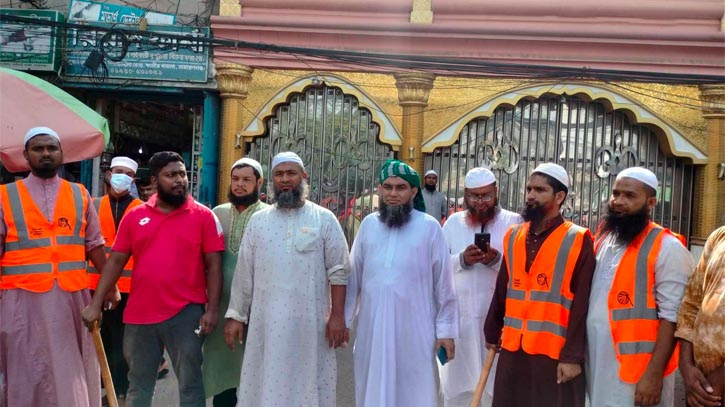 সংখ্যালঘুদের বাড়িঘর-উপাসনালয়সহ রাষ্ট্রীয় সম্পদের পাহারায় শিবির সংখ্যালঘুদের বাড়িঘর-উপাসনালয়সহ রাষ্ট্রীয় সম্পদের পাহারায় শিবির