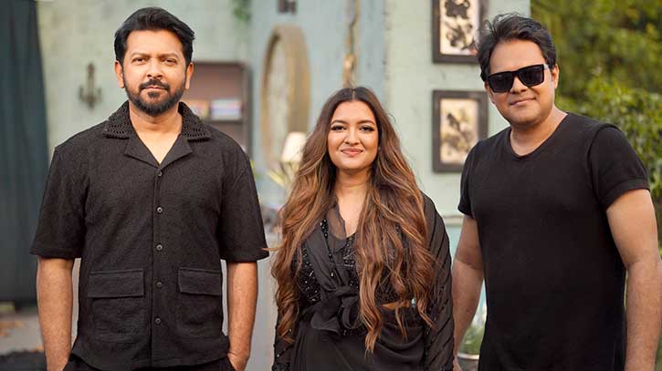 তাহসানের সঙ্গে সিঁথির ‘একা ঘর আমার’ চমক তাহসানের সঙ্গে সিঁথির ‘একা ঘর আমার’ চমক