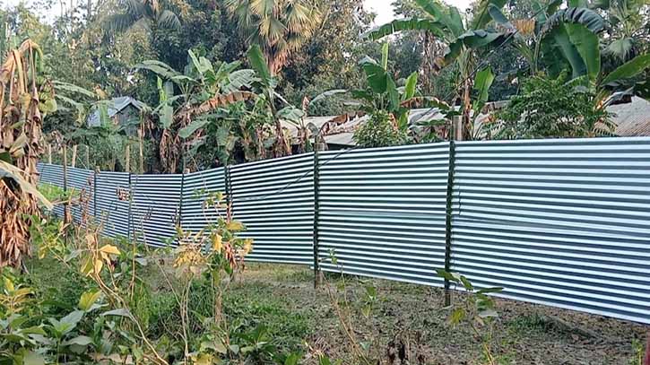 ভাঙ্গায় ৪৪ ধারা ভঙ্গ করে সেনা সদস্যের জায়গা দখল ভাঙ্গায় ৪৪ ধারা ভঙ্গ করে সেনা সদস্যের জায়গা দখল