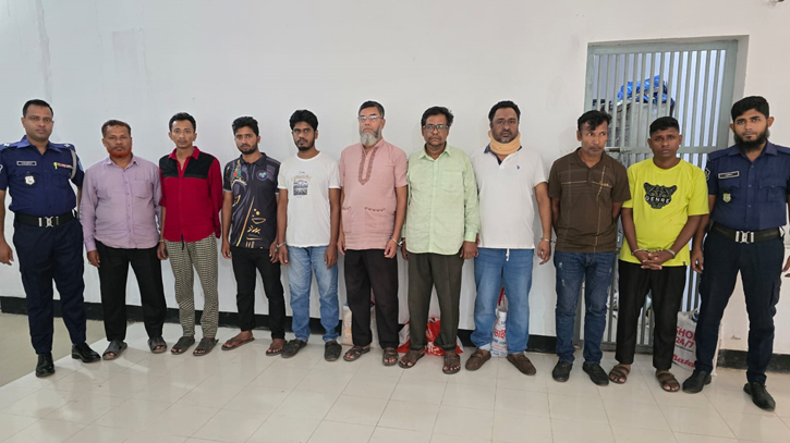 আশুলিয়ায় হত্যা-অপহরণসহ বিভিন্ন মামলার ৯ আসামি গ্রেপ্তার আশুলিয়ায় হত্যা-অপহরণসহ বিভিন্ন মামলার ৯ আসামি গ্রেপ্তার