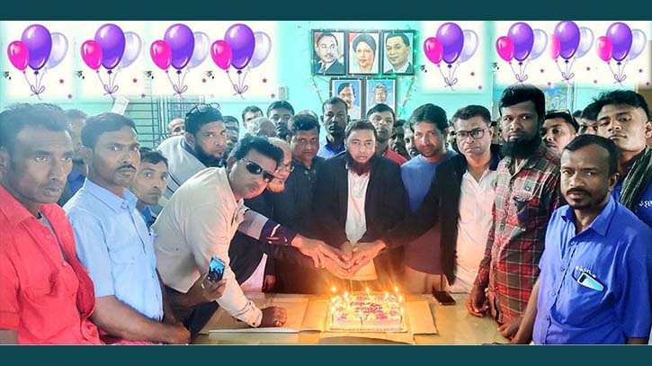 বেনাপোলে শহীদ রাষ্ট্রপতি জিয়াউর রহমানের ৮৯তম জন্মদিন পালন বেনাপোলে শহীদ রাষ্ট্রপতি জিয়াউর রহমানের ৮৯তম জন্মদিন পালন
