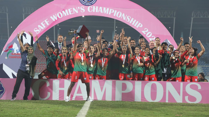 সাফ চ্যাম্পিয়নদের দেড় কোটি টাকা পুরস্কারের ঘোষণা বাফুফের সাফ চ্যাম্পিয়নদের দেড় কোটি টাকা পুরস্কারের ঘোষণা বাফুফের