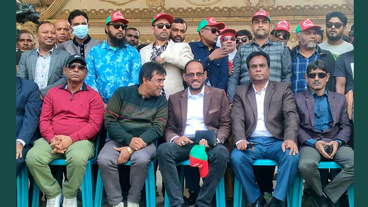 দেশের গণতন্ত্র রক্ষা ও ষড়যন্ত্রের বিরুদ্ধে ছাত্রদলকে সজাগ থাকতে হবে : টাঙ্গাইলে সালাউদ্দিন টুকু দেশের গণতন্ত্র রক্ষা ও ষড়যন্ত্রের বিরুদ্ধে ছাত্রদলকে সজাগ থাকতে হবে : টাঙ্গাইলে সালাউদ্দিন টুকু