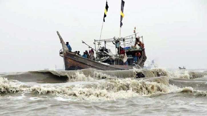 বঙ্গোপসাগরে ট্রলারডুবিতে এক জেলে নিহত বঙ্গোপসাগরে ট্রলারডুবিতে এক জেলে নিহত
