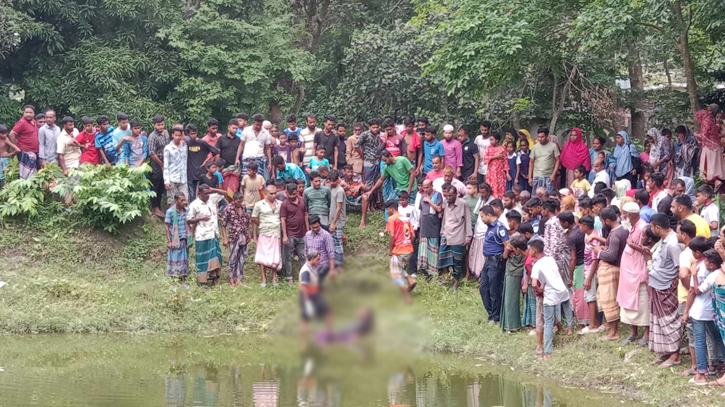 শিবপুরে পুকুর থেকে অজ্ঞাত নারীর মরদেহ উদ্ধার শিবপুরে পুকুর থেকে অজ্ঞাত নারীর মরদেহ উদ্ধার