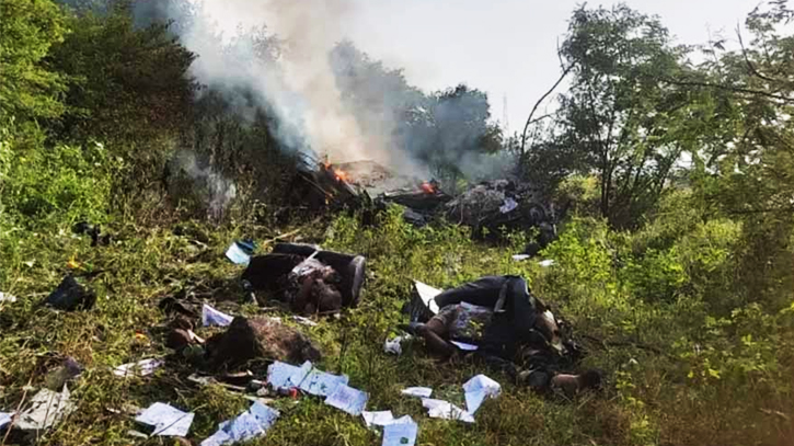 ভারতে হেলিকপ্টার বিধ্বস্ত, নিহত ৩ ভারতে হেলিকপ্টার বিধ্বস্ত, নিহত ৩