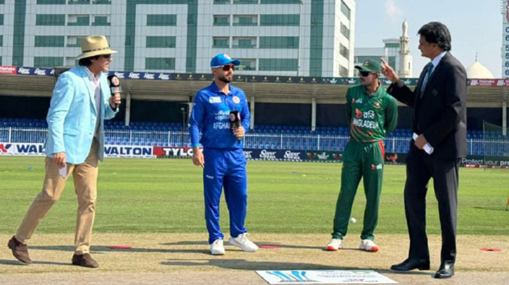 দ্বিতীয় ম্যাচে টস জিতে ব্যাটিংয়ে বাংলাদেশ দ্বিতীয় ম্যাচে টস জিতে ব্যাটিংয়ে বাংলাদেশ