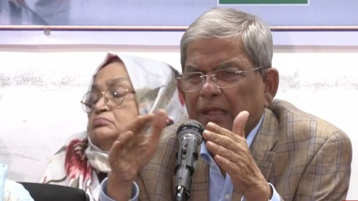 গণতন্ত্রবিরোধীরা আবারও মাথা চাড়া দেয়ার চেষ্টা করছে: মির্জা ফখরুল গণতন্ত্রবিরোধীরা আবারও মাথা চাড়া দেয়ার চেষ্টা করছে: মির্জা ফখরুল