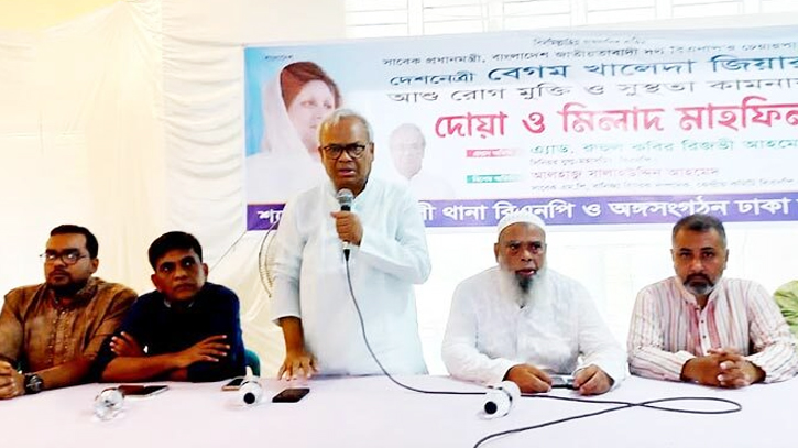 দুর্নীতিবাজরাই শেখ হাসিনার ঘনিষ্ঠ লোক: রিজভী দুর্নীতিবাজরাই শেখ হাসিনার ঘনিষ্ঠ লোক: রিজভী
