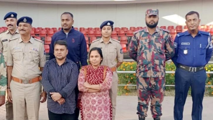 দীর্ঘ ৭ বছর পর বাংলাদেশি স্বামী-স্ত্রীকে ফেরত দিল ভারত দীর্ঘ ৭ বছর পর বাংলাদেশি স্বামী-স্ত্রীকে ফেরত দিল ভারত