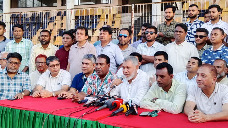 বগুড়ায় পর্দা উঠছে জিয়া ক্রিকেট টুর্ণামেন্টের বগুড়ায় পর্দা উঠছে জিয়া ক্রিকেট টুর্ণামেন্টের
