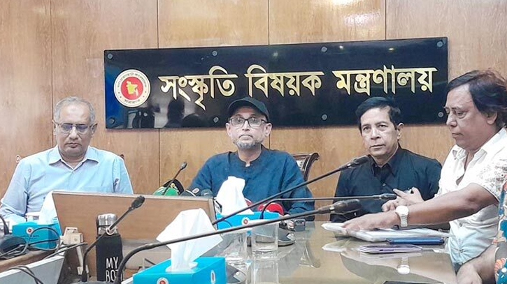 সোহরাওয়ার্দী উদ্যানেই বইমেলা হবে: সংস্কৃতি উপদেষ্টা সোহরাওয়ার্দী উদ্যানেই বইমেলা হবে: সংস্কৃতি উপদেষ্টা