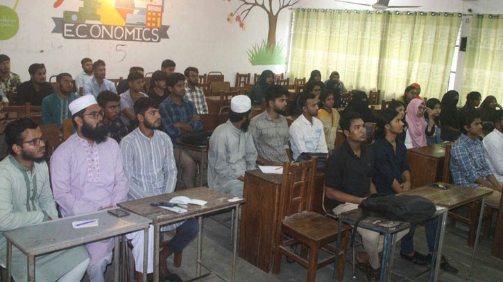 ইবিতে ’পাবলিক স্পিকিং এন্ড লিডারশীপ থ্রু ভলান্টিয়ারিজম’ শীর্ষক কর্মশালা ইবিতে ’পাবলিক স্পিকিং এন্ড লিডারশীপ থ্রু ভলান্টিয়ারিজম’ শীর্ষক কর্মশালা