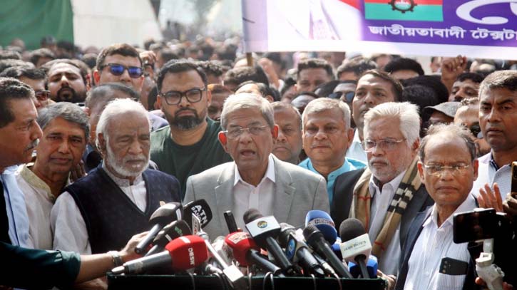 গণতন্ত্র নিশ্চিত করতে দ্রুত নির্বাচনের আহ্বান ফখরুলের গণতন্ত্র নিশ্চিত করতে দ্রুত নির্বাচনের আহ্বান ফখরুলের