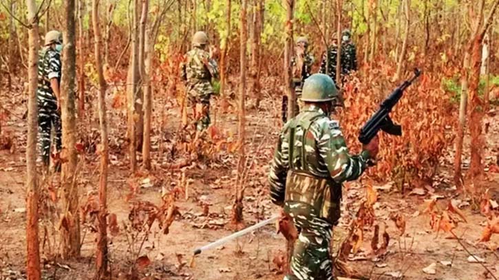ছত্তিশগড়ে বন্দুকযুদ্ধে ২০ মাওবাদী নিহত ছত্তিশগড়ে বন্দুকযুদ্ধে ২০ মাওবাদী নিহত