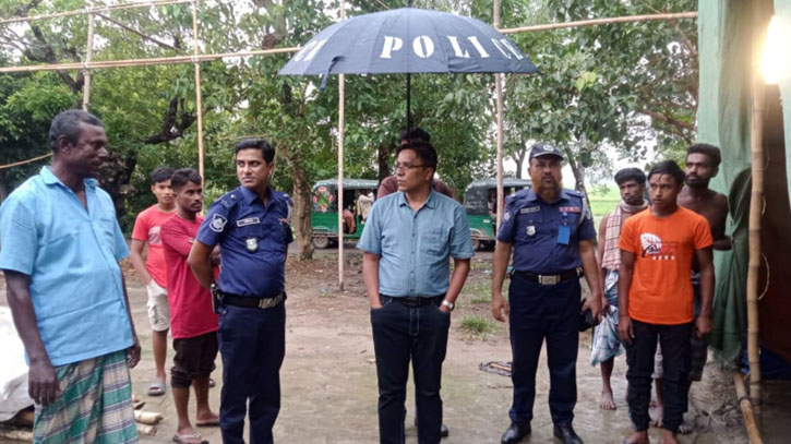 নাসিরনগরে পূজামণ্ডপ পরিদর্শন করেন পুলিশ সুপার নাসিরনগরে পূজামণ্ডপ পরিদর্শন করেন পুলিশ সুপার