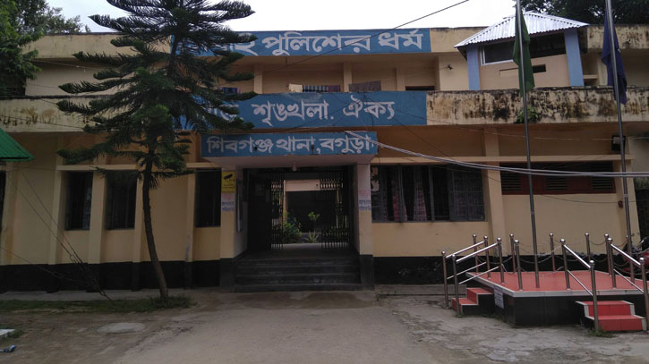 বগুড়ায় নির্মাণাধীন ভবনের সাটার ভেঙে প্রাণ গেল শ্রমিকের বগুড়ায় নির্মাণাধীন ভবনের সাটার ভেঙে প্রাণ গেল শ্রমিকের
