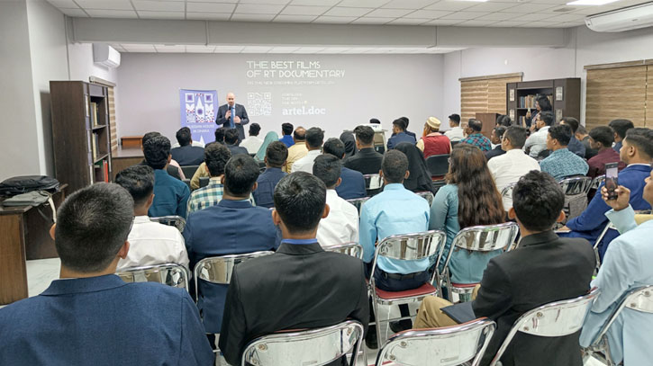 ঢাকাস্থ রাশিয়ান হাউজে প্রামাণ্যচিত্র প্রদর্শনীর আয়োজন ঢাকাস্থ রাশিয়ান হাউজে প্রামাণ্যচিত্র প্রদর্শনীর আয়োজন