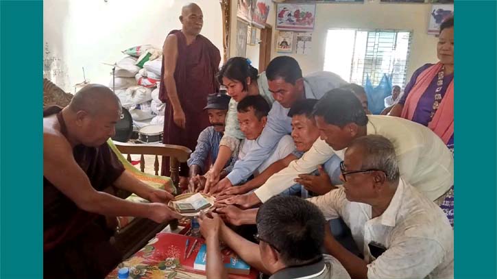 সাদ্বাম্মাসীরি বৌদ্ধ বিহারে অন্ত্যোষ্টিক্রিয়া অনুষ্ঠানে আর্থিক অনুদান করলেন রাজস্থলী উপজেলা বিএনপি সাদ্বাম্মাসীরি বৌদ্ধ বিহারে অন্ত্যোষ্টিক্রিয়া অনুষ্ঠানে আর্থিক অনুদান করলেন রাজস্থলী উপজেলা বিএনপি