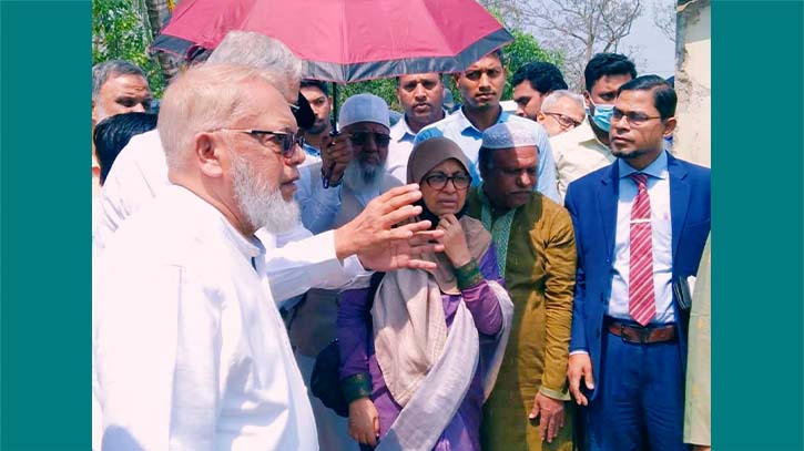 অন্তর্বর্তী সরকার জনগণের স্বাস্থ্যসেবা নিশ্চিত করতে কাজ করে যাচ্ছে অন্তর্বর্তী সরকার জনগণের স্বাস্থ্যসেবা নিশ্চিত করতে কাজ করে যাচ্ছে