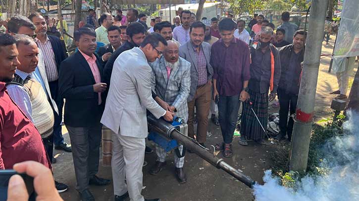 পটিয়ায় তারুণ্য উৎসবে উপজেলা পর্যায়ে মশক নিধন ও পরিচ্ছন্নতা অভিযান উদ্বোধন পটিয়ায় তারুণ্য উৎসবে উপজেলা পর্যায়ে মশক নিধন ও পরিচ্ছন্নতা অভিযান উদ্বোধন