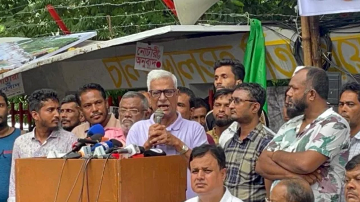 দেশ ছেড়ে পালিয়ে যাওয়াদের শ্বেতপত্রের দাবি ফারুকের দেশ ছেড়ে পালিয়ে যাওয়াদের শ্বেতপত্রের দাবি ফারুকের