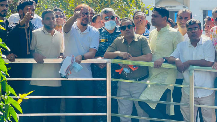বারইপাড়া খাল খনন প্রকল্পে বাঁধা, চসিক মেয়রের হুঁশিয়ারি বারইপাড়া খাল খনন প্রকল্পে বাঁধা, চসিক মেয়রের হুঁশিয়ারি