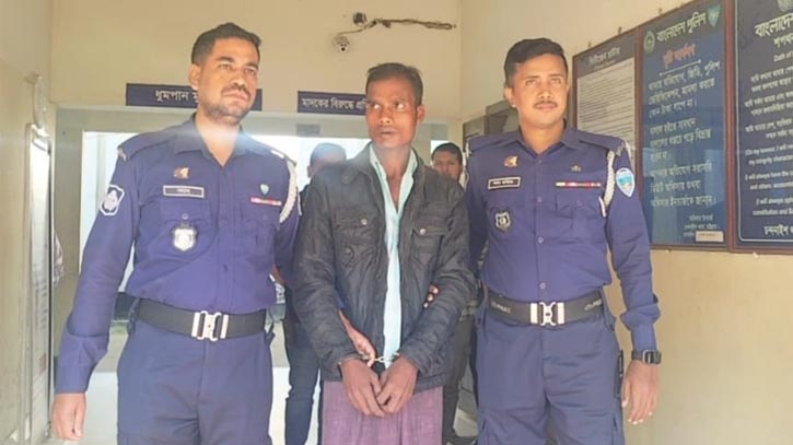 চট্টগ্রামে আগুনে ঝলসে দেওয়া গৃহবধূর মৃত্যু, স্বামী গ্রেফতার চট্টগ্রামে আগুনে ঝলসে দেওয়া গৃহবধূর মৃত্যু, স্বামী গ্রেফতার