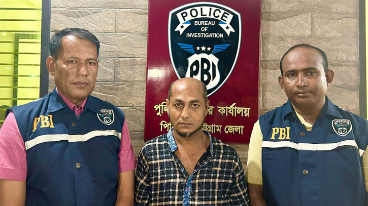 চার বছর পর চাঞ্চল্যকর হত্যা মামলার আসামি গ্রেপ্তার চার বছর পর চাঞ্চল্যকর হত্যা মামলার আসামি গ্রেপ্তার