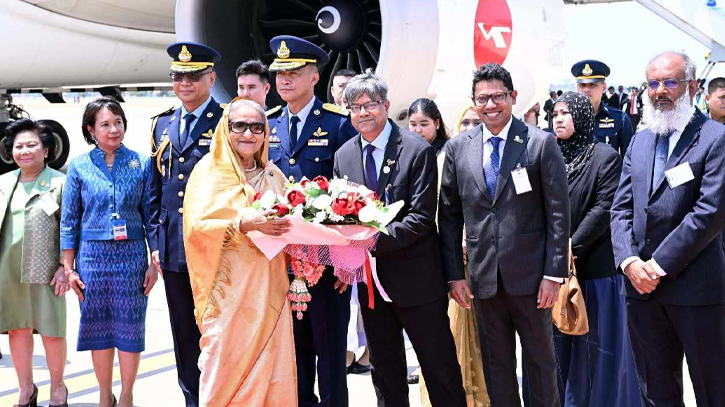 ব্যাংকক পৌঁছেছেন প্রধানমন্ত্রী শেখ হাসিনা