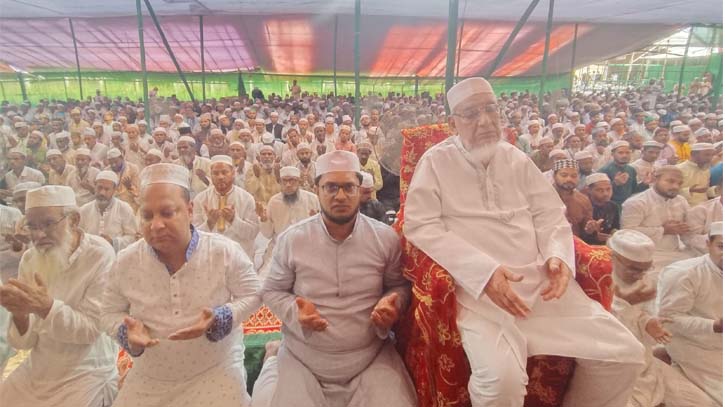 শরীয়ত ও তরিকত চর্চার মাধ্যমে আত্মশুদ্ধি অর্জন করতে হবে: সৈয়দ ইরফানুল হক মাইজভাণ্ডারী শরীয়ত ও তরিকত চর্চার মাধ্যমে আত্মশুদ্ধি অর্জন করতে হবে: সৈয়দ ইরফানুল হক মাইজভাণ্ডারী