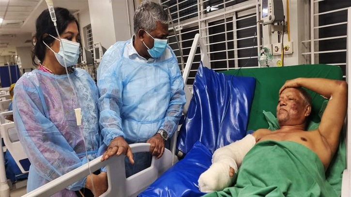 নাটোরে বিএনপি নেতার উপর হামলা, ১৬ জনের নামে মামলা নাটোরে বিএনপি নেতার উপর হামলা, ১৬ জনের নামে মামলা