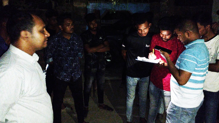 বাল্যবিয়ের অভিযোগে চুয়াডাঙ্গায় ছেলে-মেয়ের বাবাকে জরিমানা বাল্যবিয়ের অভিযোগে চুয়াডাঙ্গায় ছেলে-মেয়ের বাবাকে জরিমানা