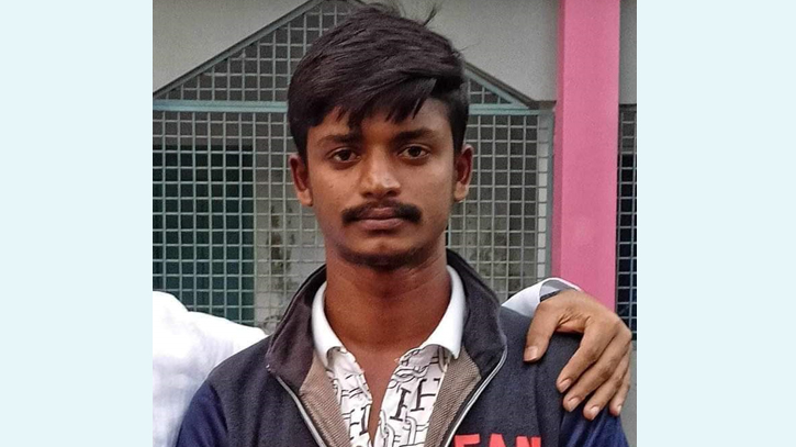 পটুয়াখালীতে স্বামীকে হত্যার পর থানায় হাজির স্ত্রী পটুয়াখালীতে স্বামীকে হত্যার পর থানায় হাজির স্ত্রী