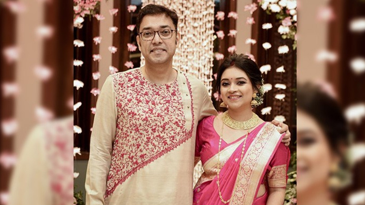 বিয়ে করেছেন অনুপম-প্রস্মিতা বিয়ে করেছেন অনুপম-প্রস্মিতা