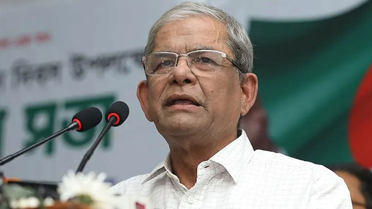 Fakhrul off to Saudi Arabia to perform Umrah