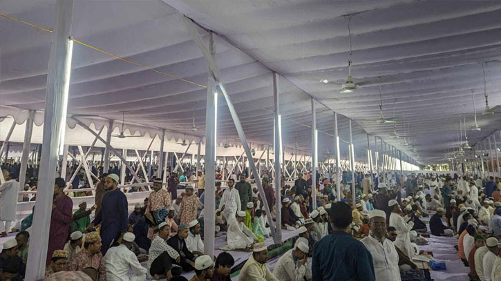 Main Eid Jamaat held at National Eidgah Main Eid Jamaat held at National Eidgah