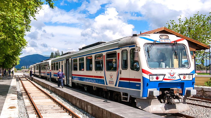 Turkish rail officials jailed for more than 108 years