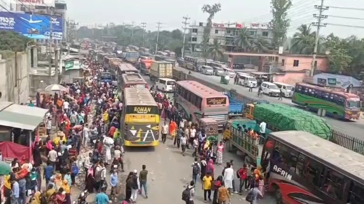 Heavy pressure of vehicles on Dhaka-Tangail-Mymensingh highway