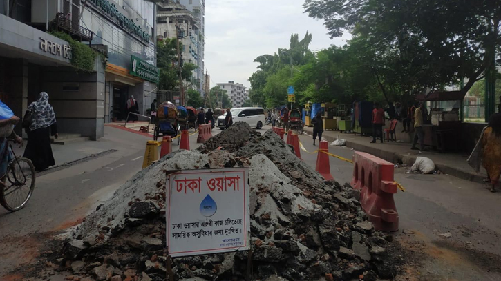 WASA caught digging road without proper authorization WASA caught digging road without proper authorization