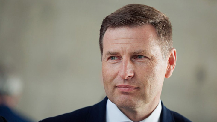 Estonia helping Ukraine buy weapons on global market Estonia helping Ukraine buy weapons on global market