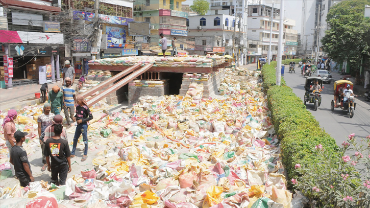 Rajshahi City Corporation has started constructing flyovers