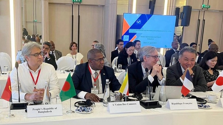 Arafat joins ministerial conference on drug trafficking in Mauritius