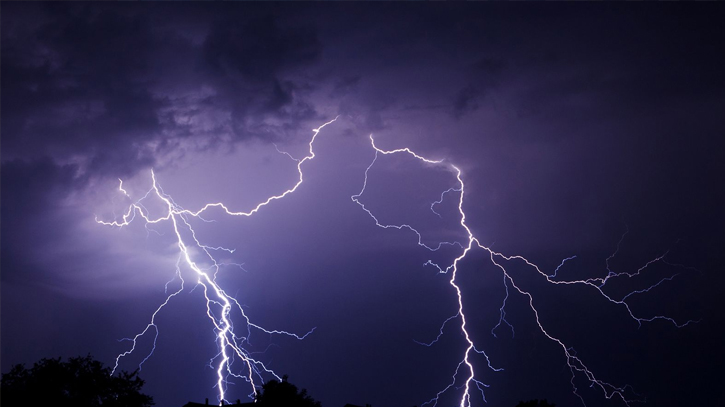 Fisherman dies in Khulna lightning strike