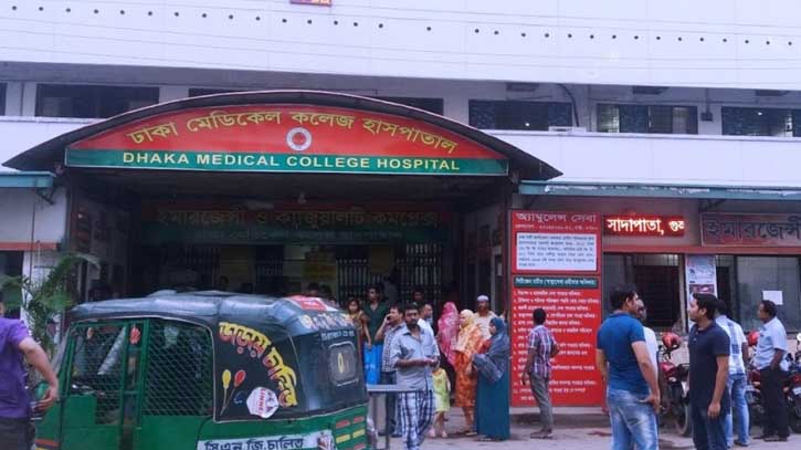 Man killed in Dhaka road crash Man killed in Dhaka road crash