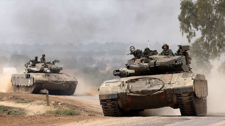 Israel sends tanks into Rafah and seizes key crossing